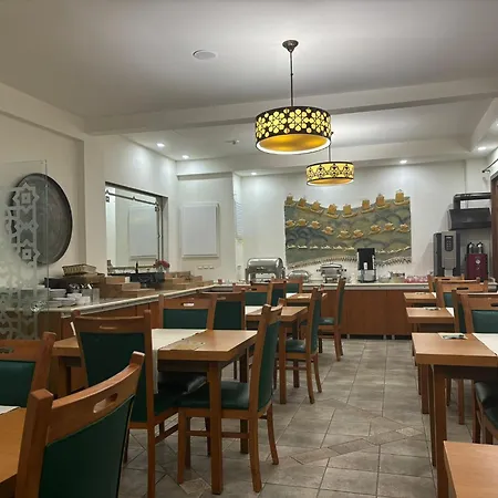 雅高斯酒店 3* 安塔利亚